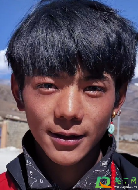 抖音丁真是哪里人(丁真抖音名)