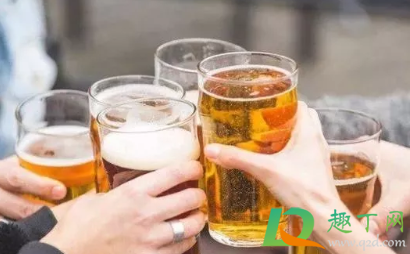 喝啤酒胖不胖人(啤酒喝不喝胖)