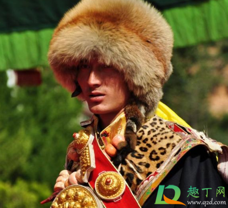 康巴汉子是指哪个地区的男人(康巴汉子是什么族)