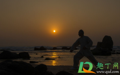 冬天晨练几点合适(冬天晨练是锻炼的最佳时间吗) 冬天晨练几点合适(冬天晨练是锻炼的最佳时间吗)