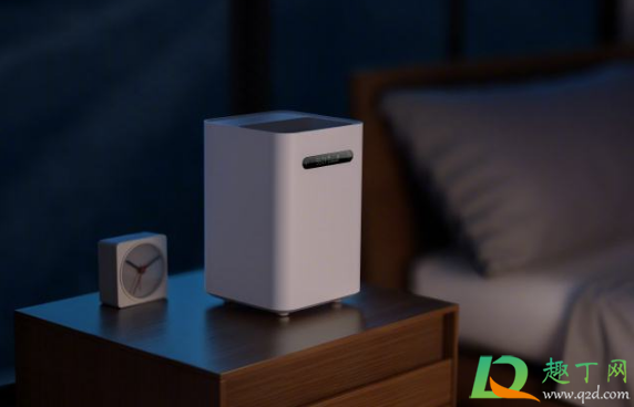 加湿器可以放在冰箱旁边吗(加湿器里面能放冰块吗)