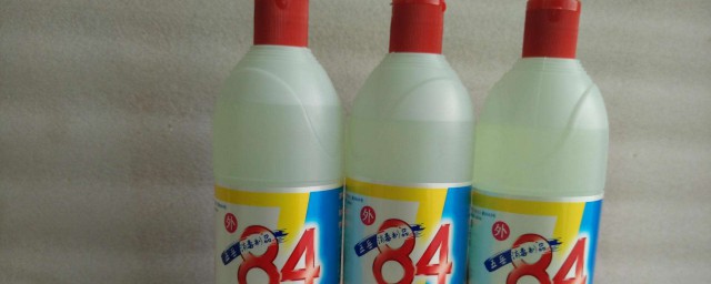 消毒液和洗洁精能不能混合使用(消毒液和洗洁精一起用有毒吗)