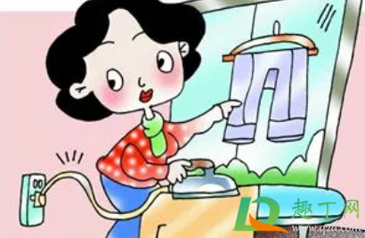 电熨斗底部漏水还能继续用吗(电熨斗下面漏水是坏了吗)