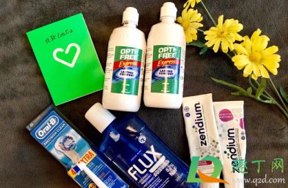 隐形眼镜可以放在盐水里吗(戴隐形眼镜可以滴盐水吗) 隐形眼镜可以放在盐水里吗(戴隐形眼镜可以滴盐水吗)