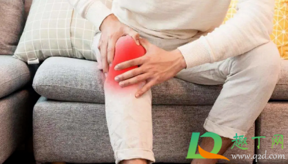 膝盖后的筋拉到了怎么办(膝盖有筋拉着)