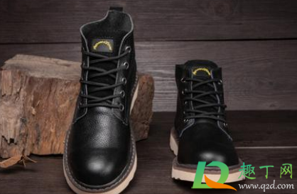 马丁靴怎么上鞋油(马丁靴鞋上有油怎么办)