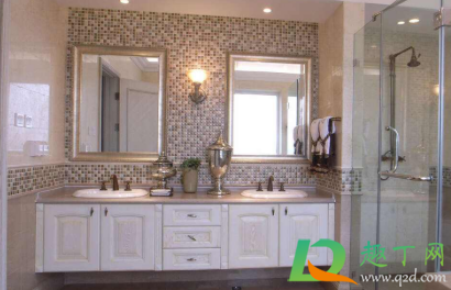 怎么把镜子上的霉去掉(镜子上的霉点怎么去除)