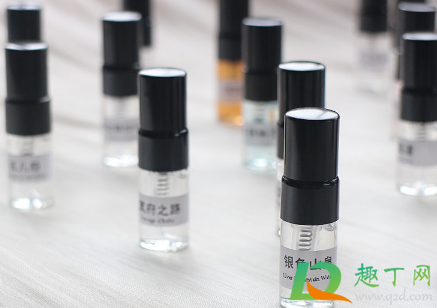 2ml香水可以喷几次(30ml香水喷几次)