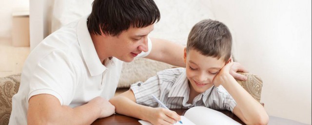 家长要怎么做(孩子在学校被辱骂家长要怎么做)