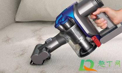 吸尘器为什么往外吹沙子呢(吸尘器怎么往外吹)