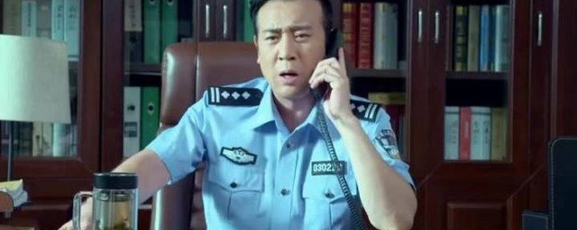 列出如下四名演员(以下哪位演员并没有扮演过)