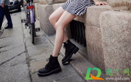 马丁靴买几孔的不会出错(马丁靴要买几孔的)