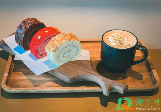 星巴克2020圣诞限定瑞士卷多少钱一个(星巴克2020圣诞节限定)