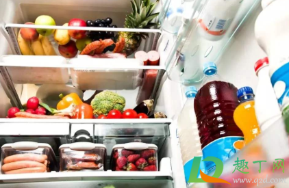 冰箱背面怎么清洗(冰箱外面怎样清洗才干净)