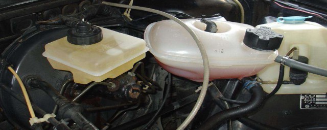 汽车无级齿轮换油时间(小型车齿轮油多长时间换一次)