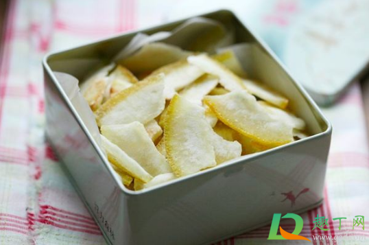 晒柚子皮要去掉白色的东西吗(柚子皮怎么处理晒干)