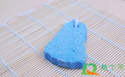 搓澡巾有味道怎么清洗(搓澡巾有异味怎么办)