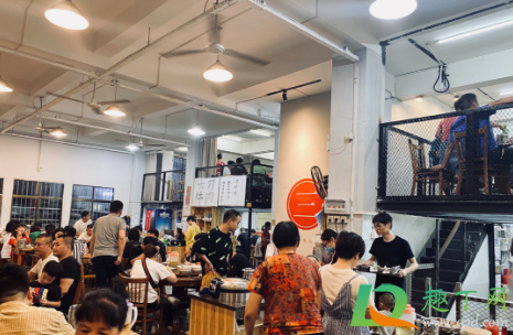 长沙四方坪三十栋饭店人均消费(长沙四方坪夜宵一条街) 长沙四方坪三十栋饭店人均消费(长沙四方坪夜宵一条街)