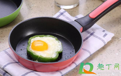 平底锅的油渍怎么刷(平底锅锅外面油渍怎么清)