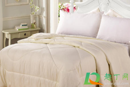 被子上油烟味怎么去除(怎么去除被子上的油烟味) 被子上油烟味怎么去除(怎么去除被子上的油烟味)