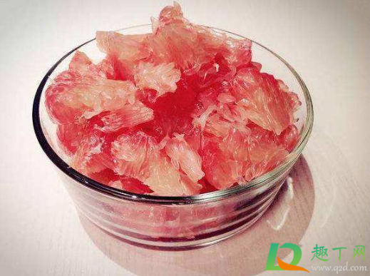 剥皮的柚子能放过夜吗(剥了柚子皮的柚子可隔夜吗)