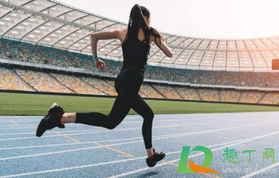 跑步脚抽筋怎么办快速缓解(跑完步腿抽筋怎么办快速缓解)