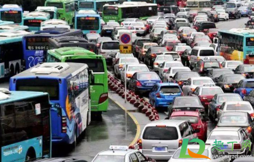 2020年腊月二十八回家高速堵不堵(腊月二十高速拥堵吗)