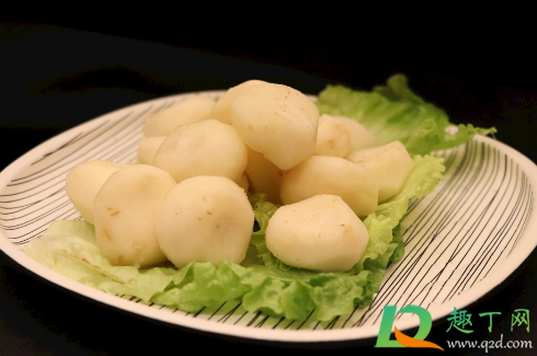 马蹄削皮后变黄怎么办(马蹄削了皮发黄了还可以吃吗)