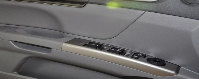 汽车前门玻璃上升原因及解决方法(汽车门玻璃上升缓慢)