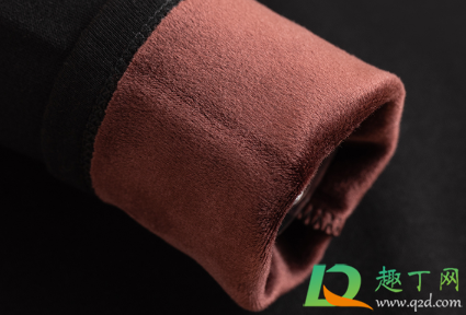 保暖内衣可以穿着睡觉吗(内衣能不能穿着睡觉)