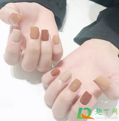 2021元旦做什么美甲好看显白(过年美甲样式2021显白)