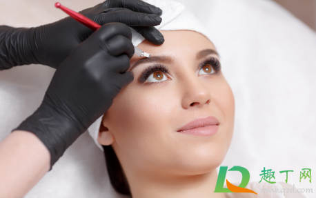 纹眉刚开始都很难看吗(纹眉后好难看)