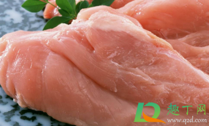 怎么看杀好的鸡新不新鲜(市场杀好的鸡都是新鲜的吗)