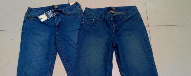 女生穿牛仔裤配什么鞋好看(女穿牛仔裤配什么鞋子好看)