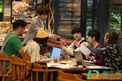 春节加班三倍工资包括当天的吗(春节加班3倍工资是包括原来工资吗?)