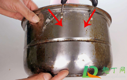 不锈钢锅底油垢怎么去除(不锈钢外锅底油腻黑垢怎么去除?)