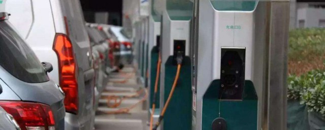 业内专家是这样说的(那些所谓的专家)