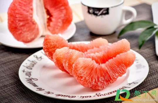 柚子怎么剥成一块一块的(怎么剥一个完整的柚子) 柚子怎么剥成一块一块的(怎么剥一个完整的柚子)