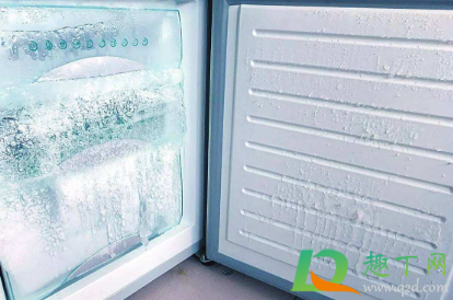 冰箱背面怎么清洗(冰箱外面怎样清洗才干净)