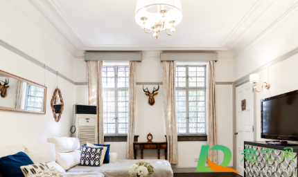 怎么能看出房子返潮还是漏水(漏水还是返潮图片)