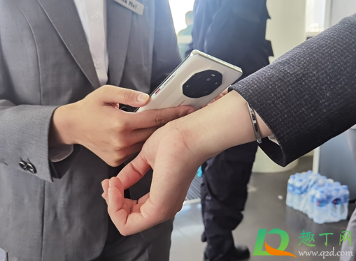 华为Mate40 RS典藏版能测体温真的假的
