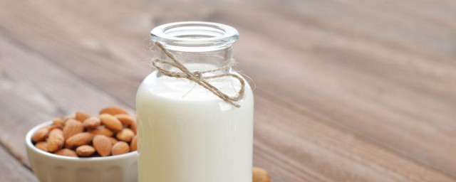 牛奶对人的好处(牛奶对人体好处)