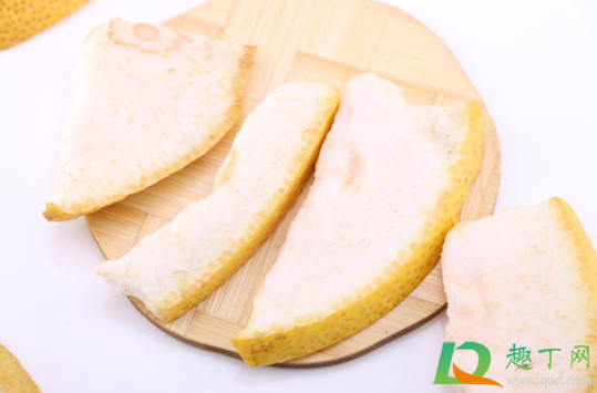 晒柚子皮要去掉白色的东西吗(柚子皮怎么处理晒干)