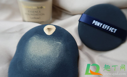 气垫粉扑用什么洗最干净(怎样洗气垫粉扑最干净)