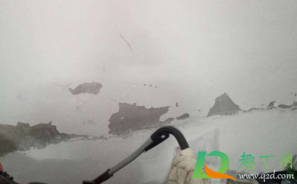 墙面掉皮是装修质量不好吗(家里墙面掉皮什么原因) 墙面掉皮是装修质量不好吗(家里墙面掉皮什么原因)