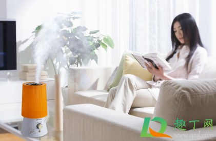 加湿器放在哪里效果最好(加湿器一般放在哪里比较好)