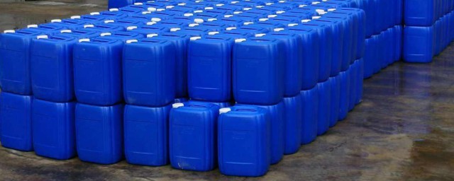 84消毒液喷洒完需要注意哪些细节(84消毒液喷完要擦吗)