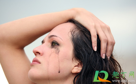 晚上哭的早晨如何消肿(晚上哭的早晨如何消肿简单)