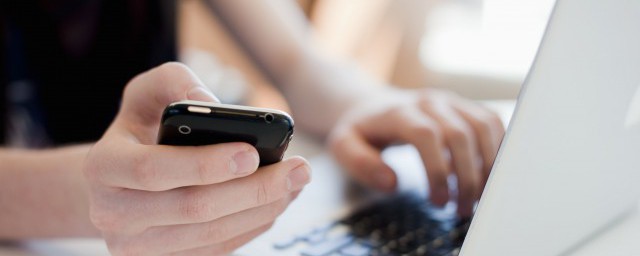 在空白页部分按backspace删除键(删除键backspace没反应)