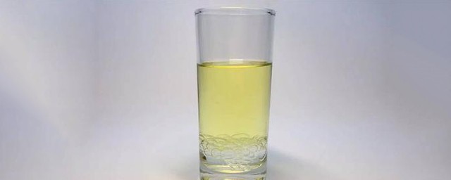 name="viewport" content="width=device-width,minimum-scale=1,initial-scale=1"><meta name="keywords" content="油和水,哪个重？" /><link rel="canonical" href="https://mip.yxlady.com/jingyan/209219.shtml"